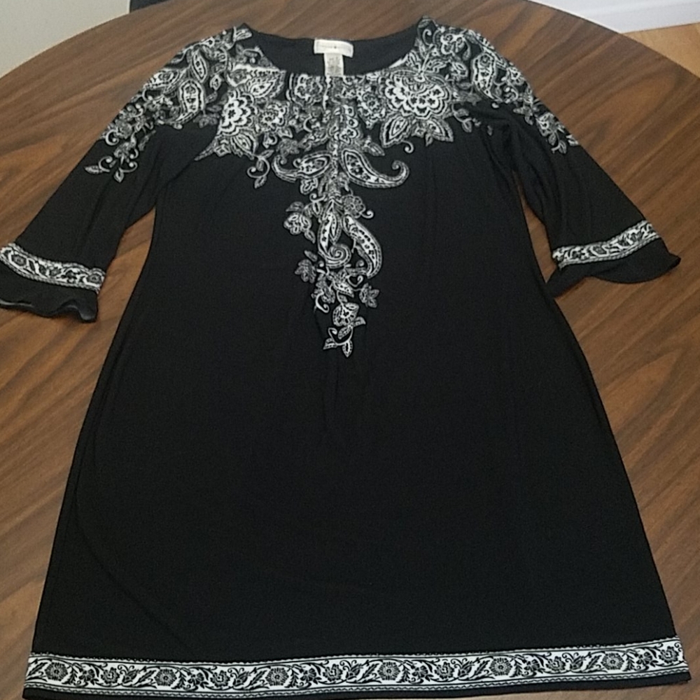 London Style Black & White Dress Size 16